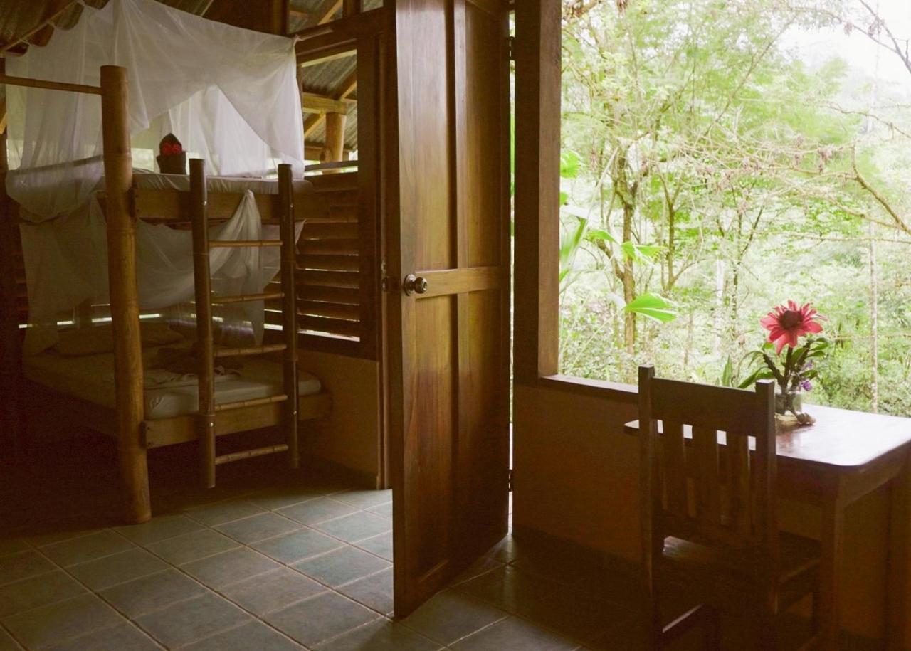 Amazonita Ecolodge Dos Brazos Exterior photo